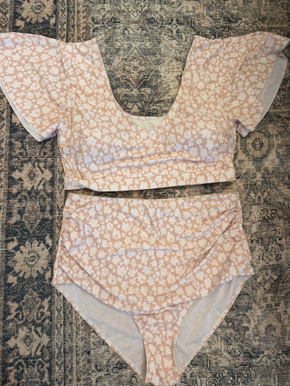 Women's Tan Floral Two-Piece One-Piece Set
